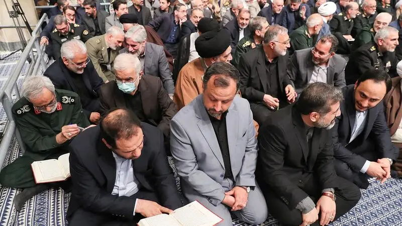 سران قوا، مسئولان و کارگزاران نظام عصر امروز چهارشنبه با رهبر انقلاب اسلامی دیدار کردند. 
