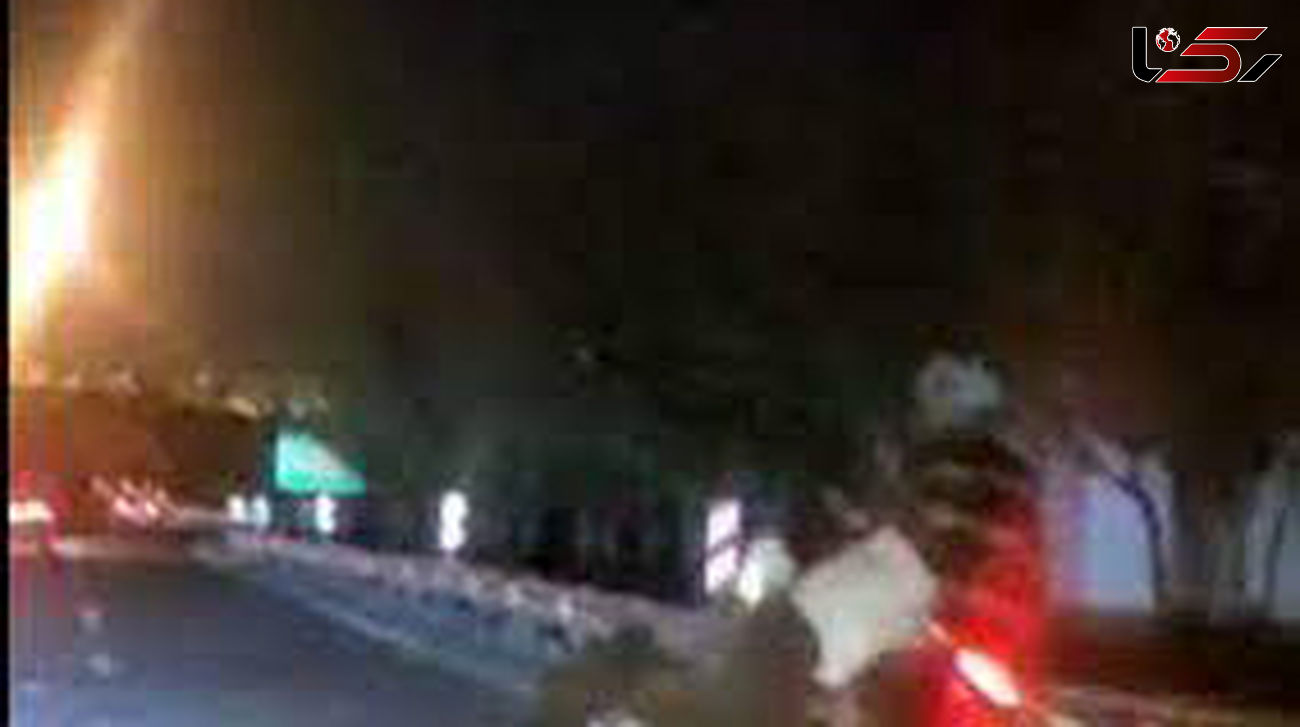 فیلم هولناک جنون دوچرخه سوار تهرانی در بزرگراه یادگار امام / ساعت 2 بامداد!