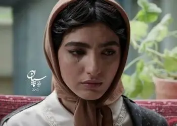 عکس ها / تیپ و استایل جذاب بنفشه ریاضی بازیگر «تاسیان» در جشن تولدش / تغییر چهره اش طرفدارانش رو غافلگیر کرد!