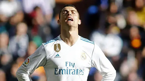 رونالدو سن خداحافظی خود از فوتبال را اعلام کرد 