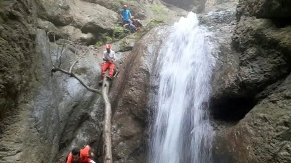  حلال اهمر مفقودشدگان در آبشار گل‌‌بن شهرستان گرگان را پیدا کرد 