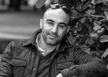 قاب تماشایی از دختر و پسر محسن تنابنده در خانه لوکس شان / رونمایی از دکوراسیون شاهانه منزل نقی سریال «پایتخت»