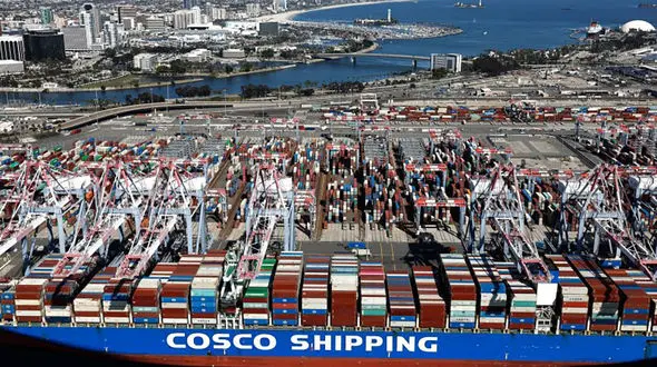 Renewed US-China Trade Clash as Reciprocal Port Fees Come Into Force