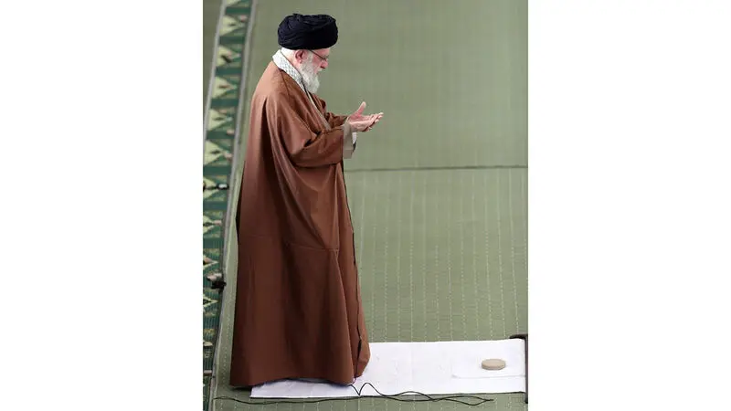 حضرت آیت الله خامنه‌ای ، امروز (دوشنبه۱۱ فروردین ۱۴۰۴) در خطبه نماز عید سعید فطر 