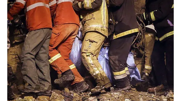 اجساد پیدا شده در پلاسکوی تهران یک سر و یک بدن کامل بوده است