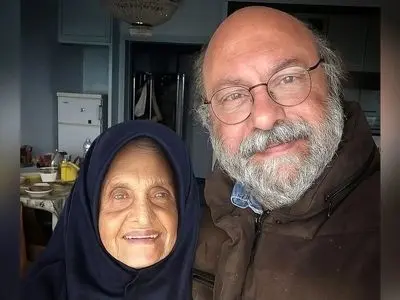 فیلم / بابک کریمی: مادرم بد بود ... / بهم محبت نمی کرد ... برای اولین بار تو 15 سالگی تو ایتالیا باهاش رفتم زیر یک سقف/ وقتی مُرد...