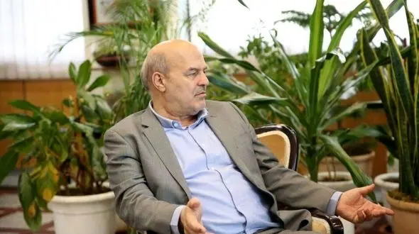 تصاویر اخیر دریاچه ارومیه کار بارندگی است نه اقدامات آقایان