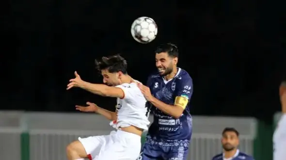 تصاویر بحث‌برانگیز VAR: پنالتی جنجالی علیه فولاد تایید شد!