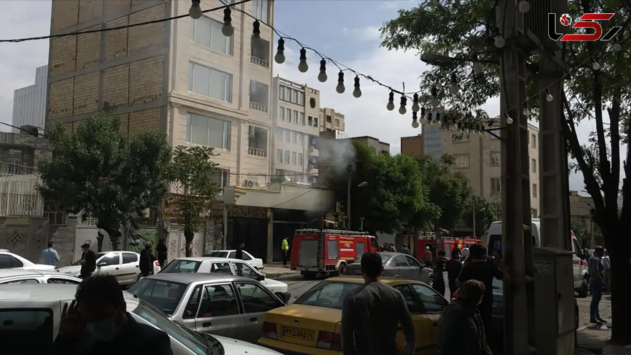 فیلم لحظه خودسوزی و اقدام به قتل مرد کرمانشاهی در بنگاه مسکن + عکس