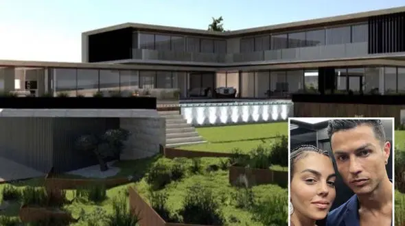 امکانات خاص و باورنکردنی خانه رونالدو؛ استخر غول‌پیکر، راهروی زیرآبی/ تصاویر این عمارت امن و آرامش‌بخش برای دوران بازنشستگی رونالدو را ببینید