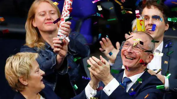 همجنس‌گرایی در آلمان قانونی شد!