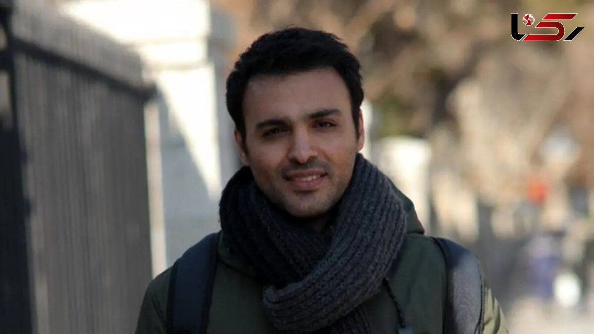 شوخی بانمک سامان صفاری،بازیگر سریال ناریا، با یک مجسمه سنگی