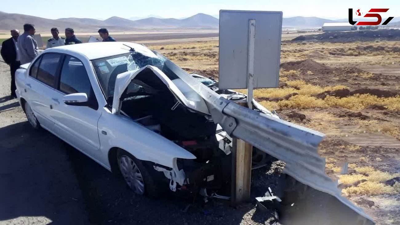  نجات معجزه آسای جان راننده بعد از برخورد با گاردریل