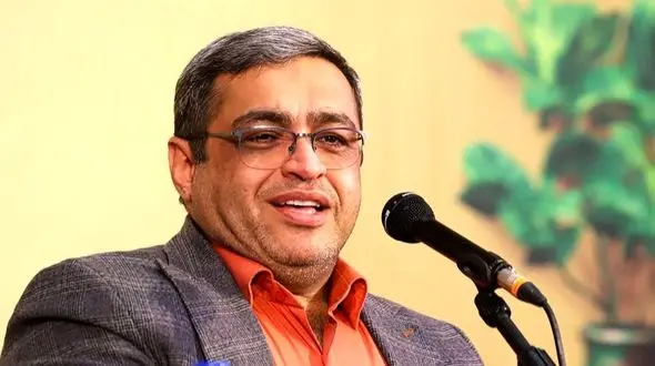 فیلم / سعید عزیزی: فرشته ها هم از دست خانما ذله ان /  خانم ها بعضی وقت ها یه چیزهایی میگن خدا میگه من در جریان نیستم /  خدا ندید تو چطور دیدی؟ فرشته ها  ویدئو چک کردن متوجه نشدن