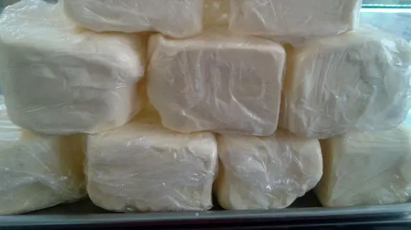 توقیف کامیونت پنیر با 5 میلیارد کالای خارجی قاچاق