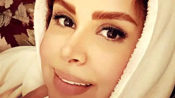     
فیلم کودکی خانم مجری جنجالی ! /  نجمه جودکی کیست؟! + عکس زن و شوهری