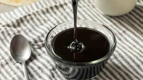 فواید خوردن شیره با آب 