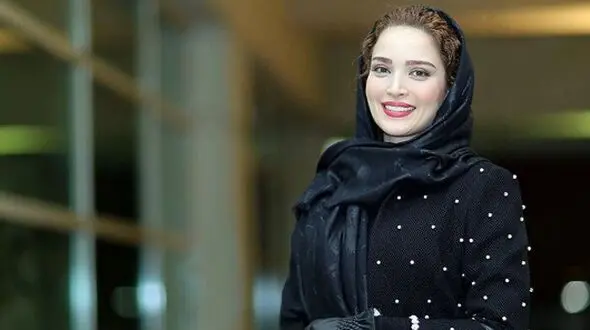 تصاویر دیده نشده از بهنوش طباطبایی در جشن حافظ
