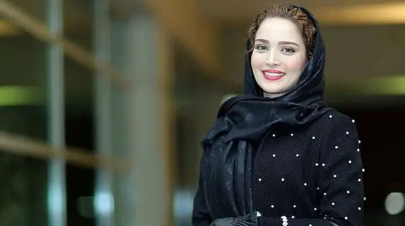 تصاویر دیده نشده از بهنوش طباطبایی در جشن حافظ
