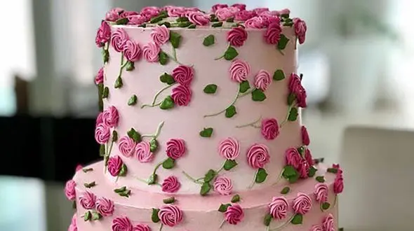 کیک در طرح زیبای گل های بهاری + عکس