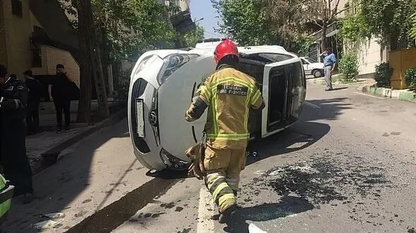 واژگونی و نشتی بنزین هیوندا ولستر در ولنجک + عکس 