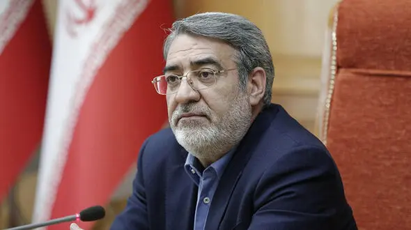 وزیر کشور: اطلاع رسانی درباره قیمت بنزین با صدا و سیما بود
