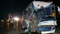 برخورد وحشتناک اتوبوس با خودروی سواری در جاده اندیمشک / 5 نفر در دم جان باختند