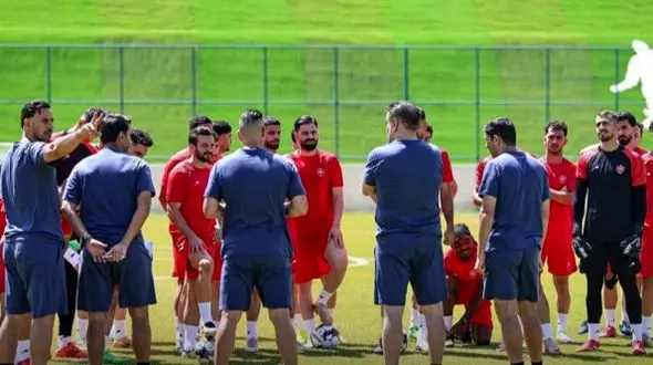 عکس‌های جذاب از اولین حضور هاشمیان در تمرین پرسپولیس