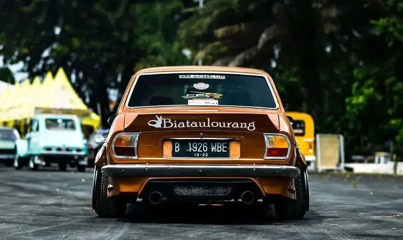 نمای نزدیک پژو ۵۰۴