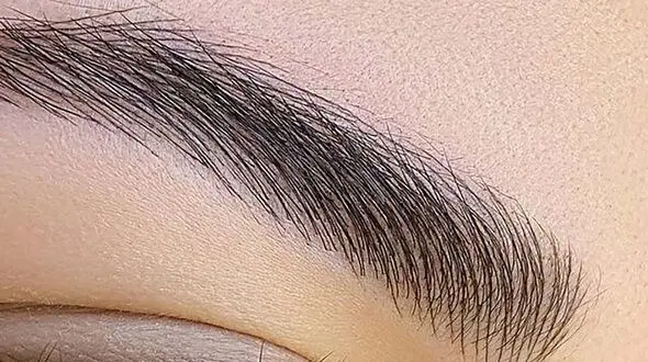 هاشور ابرو چیست؟ تفاوت میکروبلیدینگ، فیبروز و نانوبروز را بدانید