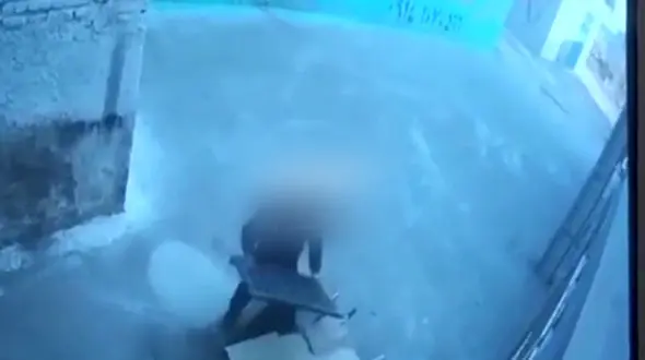 فیلم لحظه سرقت در سردرود / این دزد را می شناسید؟