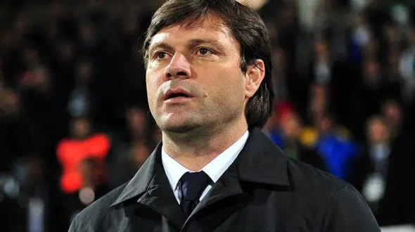 مربی جنجالی تراکتور به ترکیه بازمی‌گردد