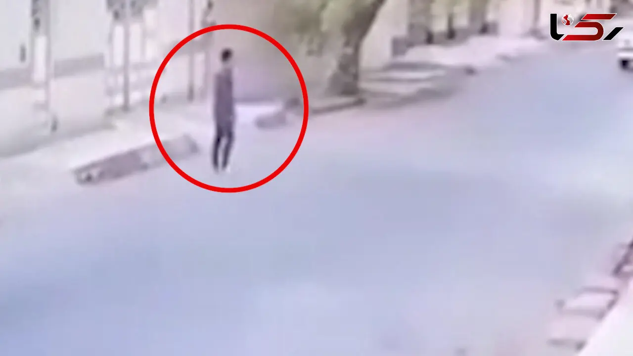 فیلم لحظه سرقت موبایل توسط دزد وقیح / در اهواز رخ داد 