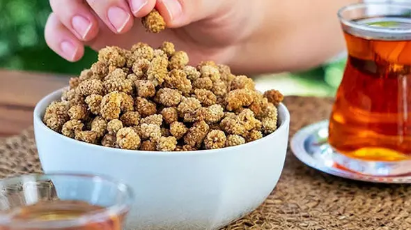 اگر با چای توت بخوریم چه می شود؟