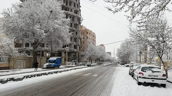 افزایش نجومی کرایه تاکسی‌ها در روزهای برفی/ عضو شورای شهر انتقاد کرد