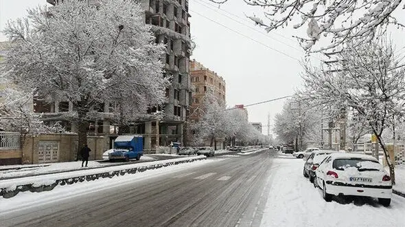 گردنه های برفگیر تهران لغزنه اند + احتیاط کنید!
