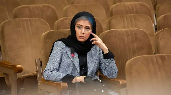 مدل مانتوها عید دیبا زاهدی / از استایل کژوال خانم بازیگر ایده بگیرید! + عکس