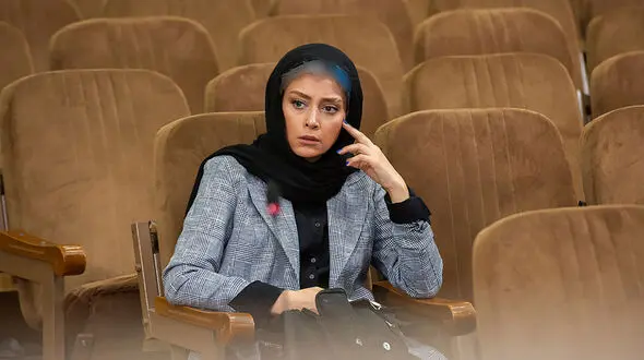 مدل مانتوها عید دیبا زاهدی / از استایل کژوال خانم بازیگر ایده بگیرید! + عکس