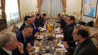 گفتگوی شمخانی با دبیر شورای امنیت ملی اوکراین به منظور گفتگو درباره هواپیمای اوکراین