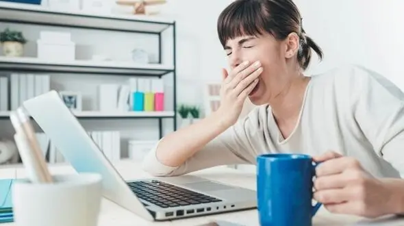 اثرات مخرب خوابیدن با شکم گرسنه