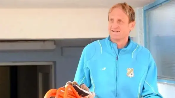 مربی تیم ملی در تراکتور