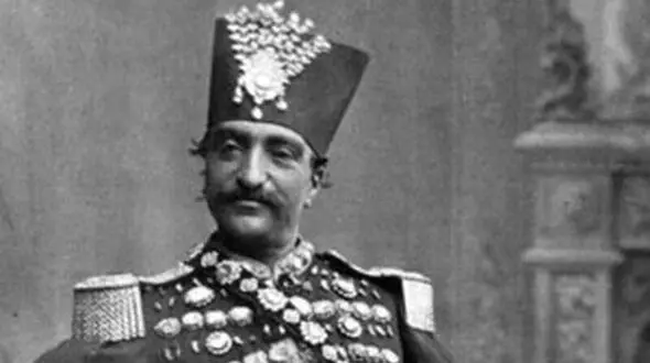عکسی کمیاب ناصرالدین شاه در خانه صدراعظمش