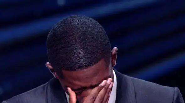 اشک های دمبله پس از دریافت توپ طلا 2025