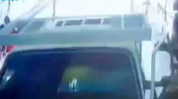 حادثه ای که باعث فرار شاگرد مغازه شد ! + فیلم