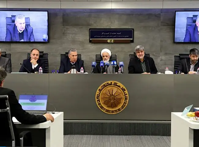 انتقاد از چندنرخی بودن گندم و رانت در زنجیره آرد و نان / وزارت نیرو مکلف به شفاف‌سازی قبوض و هزینه ترانزیت برق شد