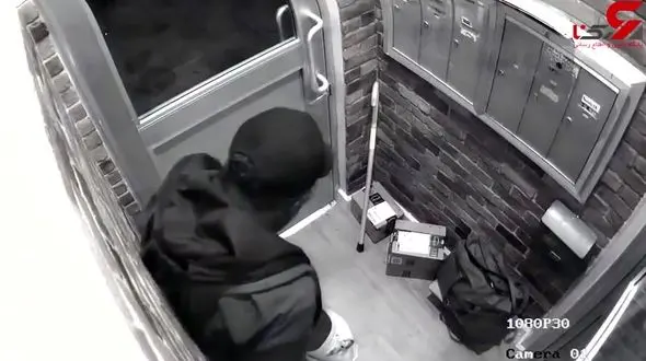 مردی که به خاطر کثافت کاری سیستم امنیتی را دور زد! +فیلم