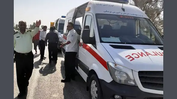 واژگونی خونین نیسان آبی در شوش / 15 زن و مرد راهی بیمارستان شدند