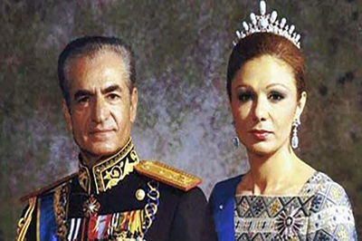 شاه پهلوی هم چوب را خورد هم پیاز را ! / فریاد شاه در کاخ نیاوران بخاطر گزارش بی بی سی! / پولهایم را در بانک های انگلیس می گذارم !