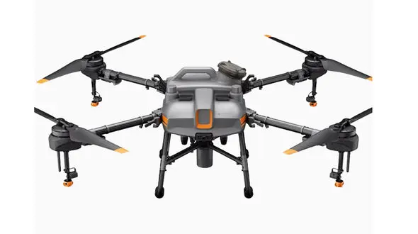 ببینید / برخورد شدید پهپاد با کامیون + فیلم 