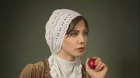 فیلم/ عاشقانه ای بی نظیر از باران نیکراه به همراه علی ضیا که شنیدنش نفست رو بند میاره/ تو می شد جنگلی انبوه باشی از خودت اما، قناعت کردی و از خاک گلدان سردر آوردی